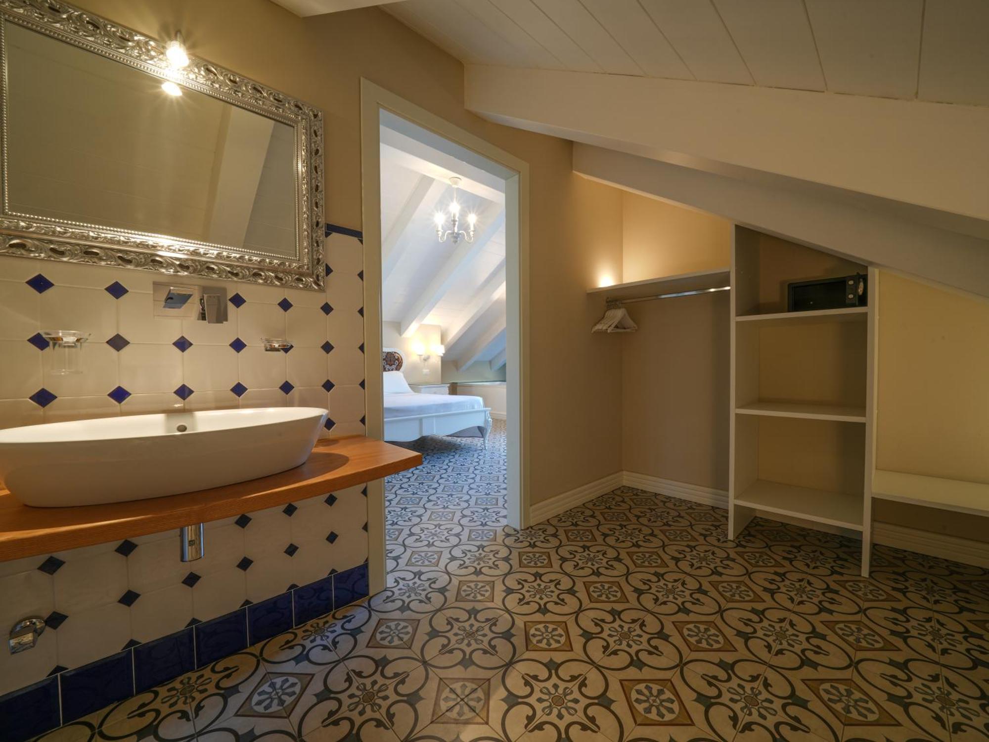 Sui Generis Tropea Luxury Rooms Екстериор снимка