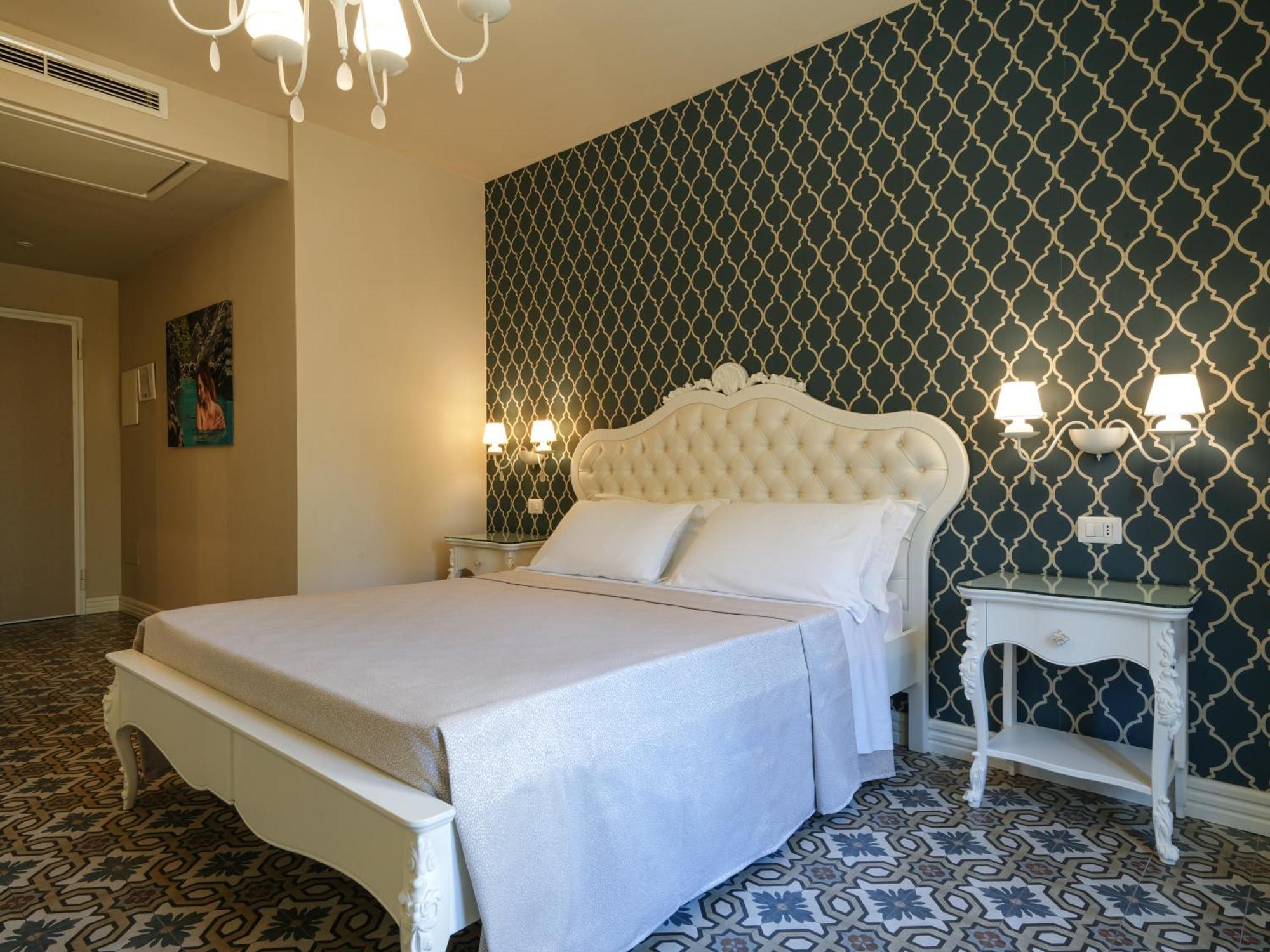 Sui Generis Tropea Luxury Rooms Екстериор снимка