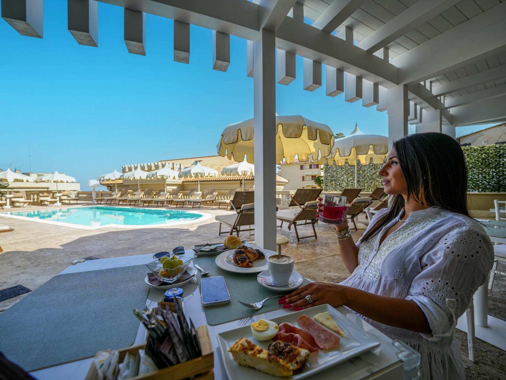 Sui Generis Tropea Luxury Rooms Екстериор снимка