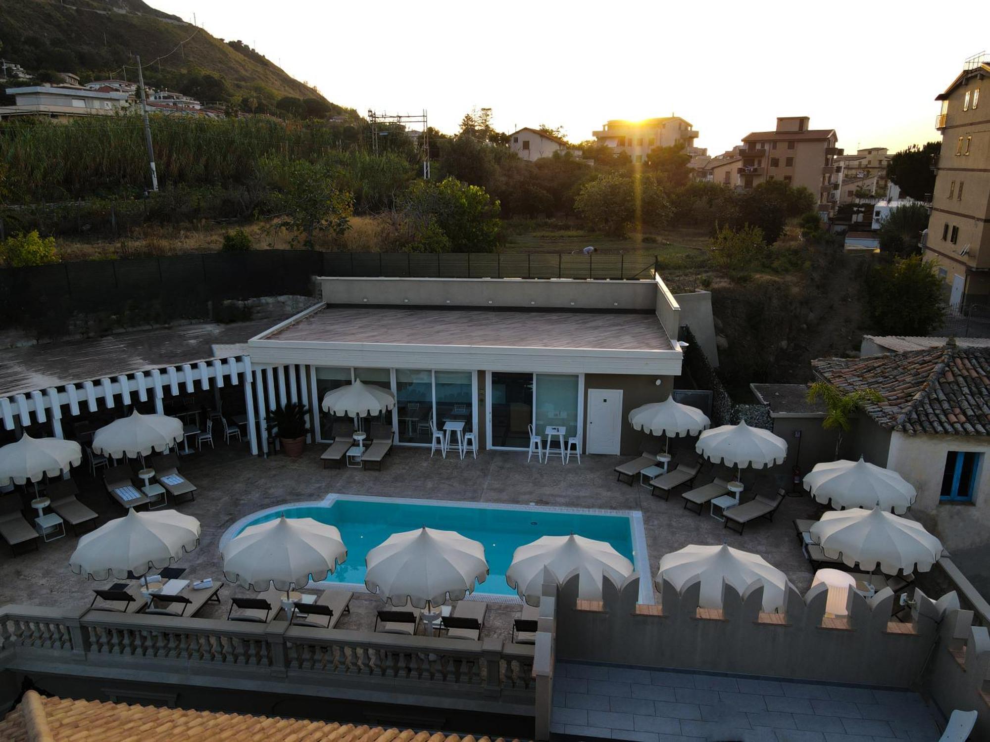 Sui Generis Tropea Luxury Rooms Екстериор снимка