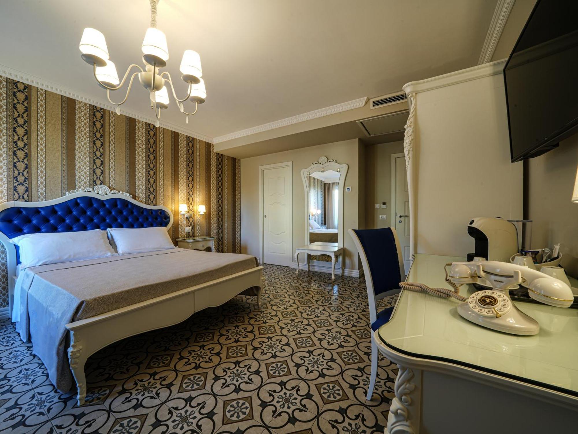Sui Generis Tropea Luxury Rooms Екстериор снимка