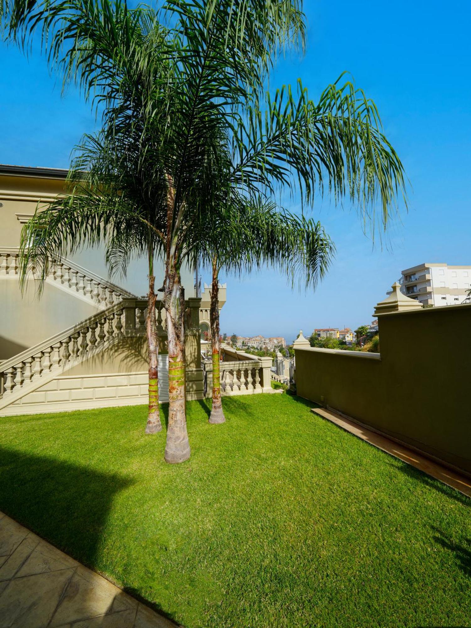 Sui Generis Tropea Luxury Rooms Екстериор снимка