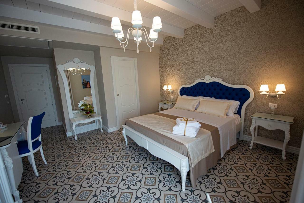 Sui Generis Tropea Luxury Rooms Екстериор снимка