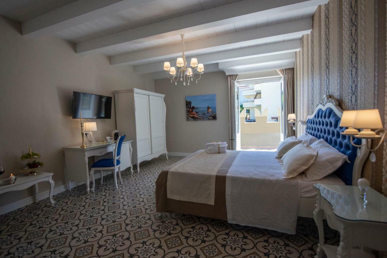 Sui Generis Tropea Luxury Rooms Екстериор снимка