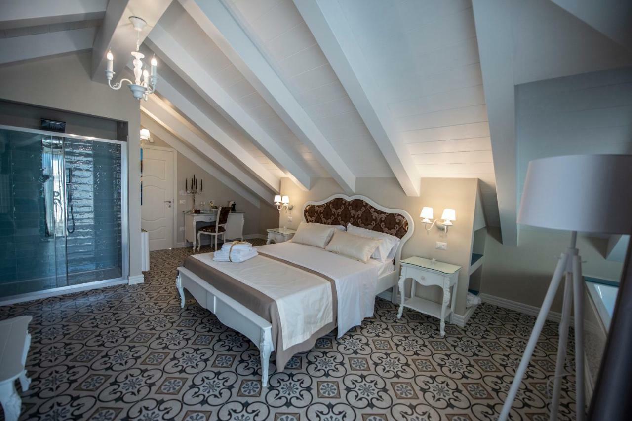 Sui Generis Tropea Luxury Rooms Екстериор снимка